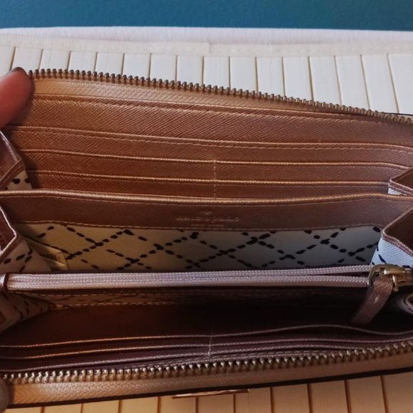 Kate Spade Wallet - Picture 5 of 5